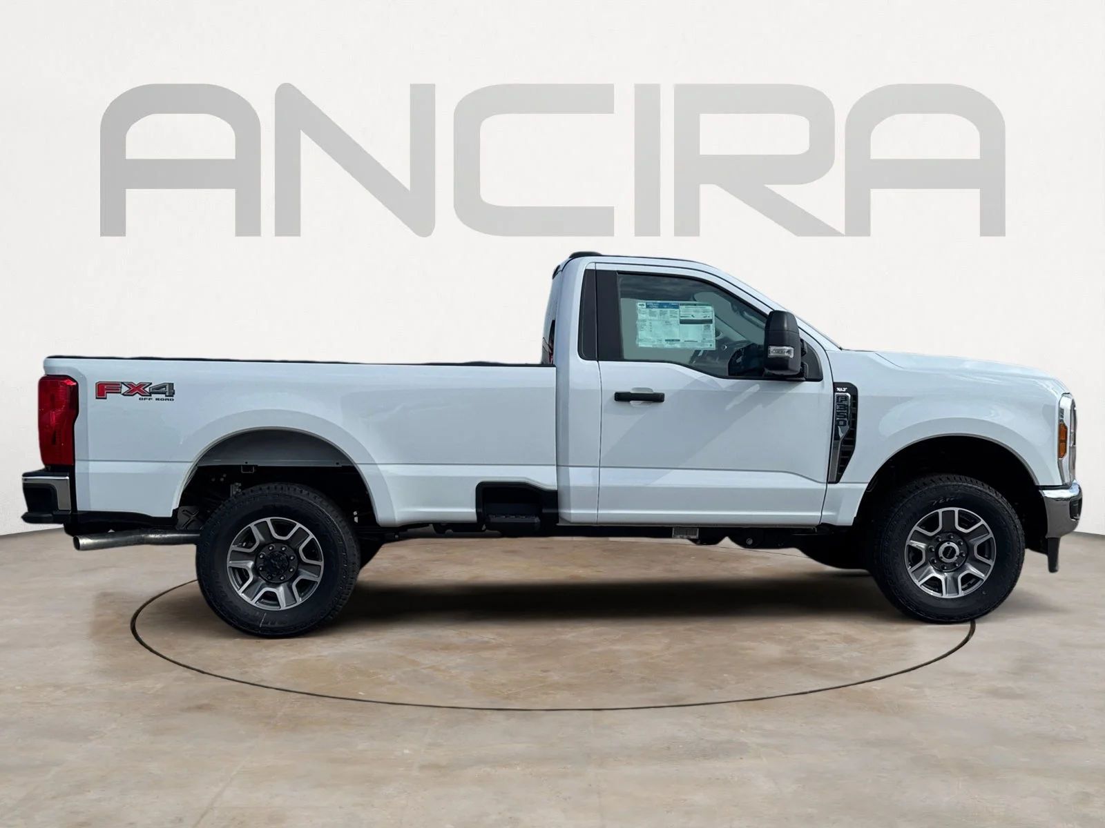 2025 Ford F-350 Super Duty XLT - Photo 9