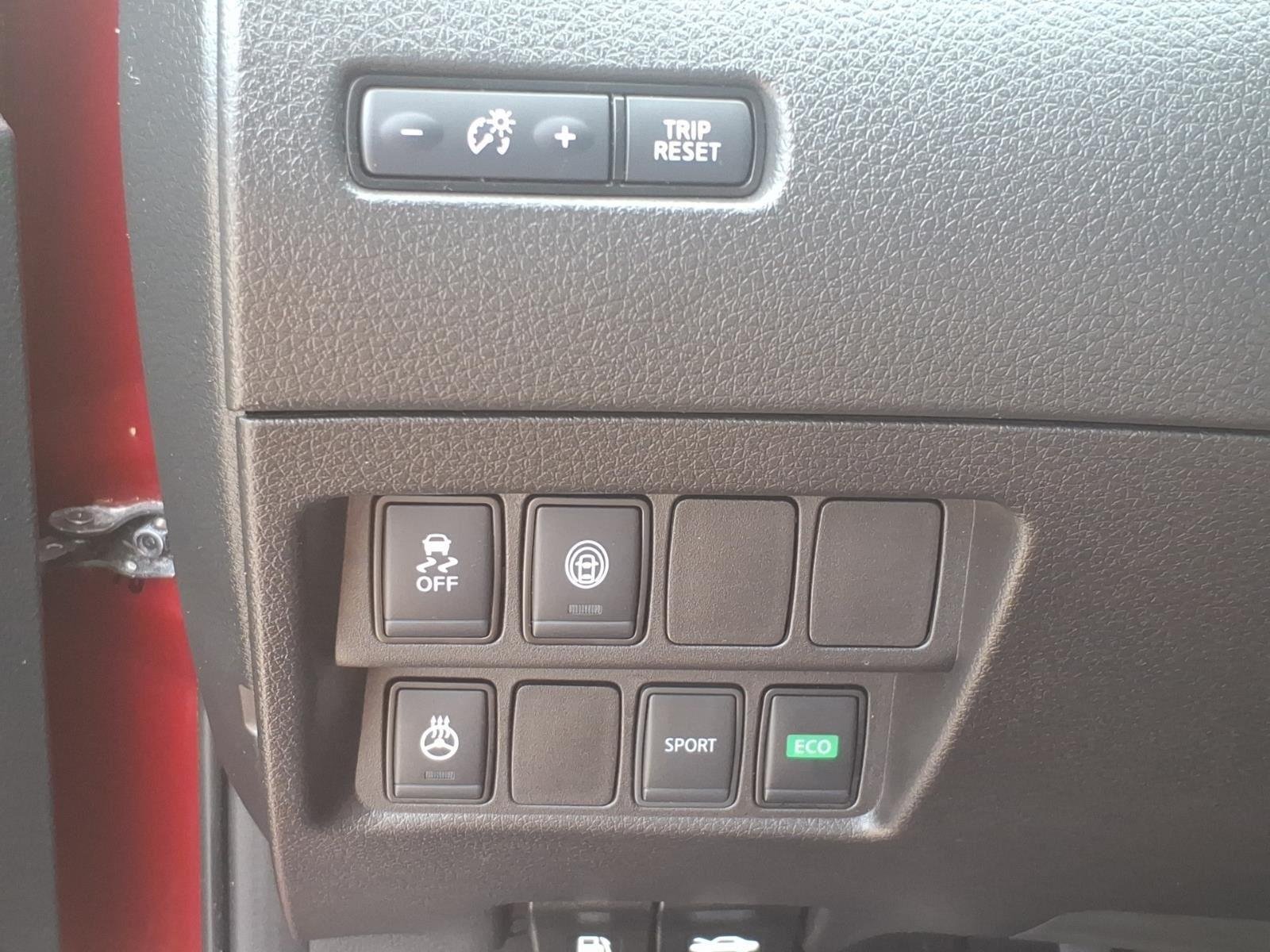 Used 2021 Scarlet Ember Tintcoat Nissan SV image 14