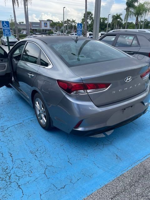 Used 2019 Gray Hyundai SEL image 5