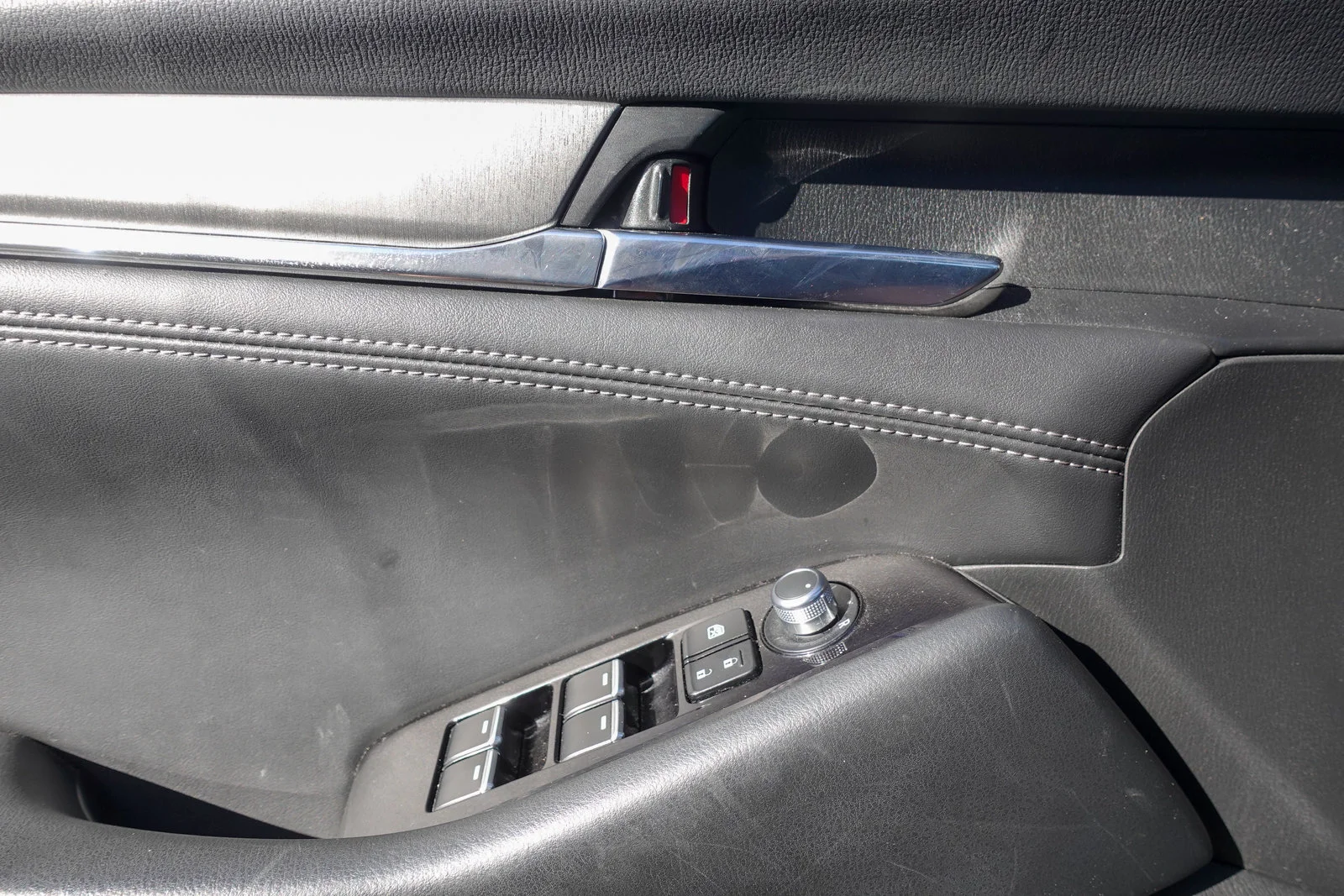 Used 2020 Jet Black Mica Mazda Grand Touring image 15