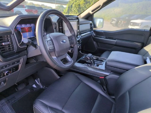 Used 2023 Gray Ford XLT image 15