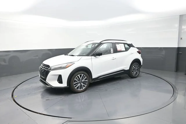 Used 2024 White Nissan SR image 66