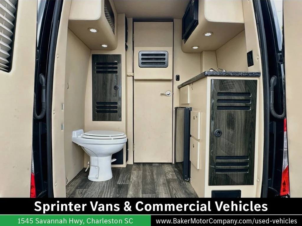 Used 2019 Jet Black Mercedes-Benz Cargo 170 WB EXT image 27