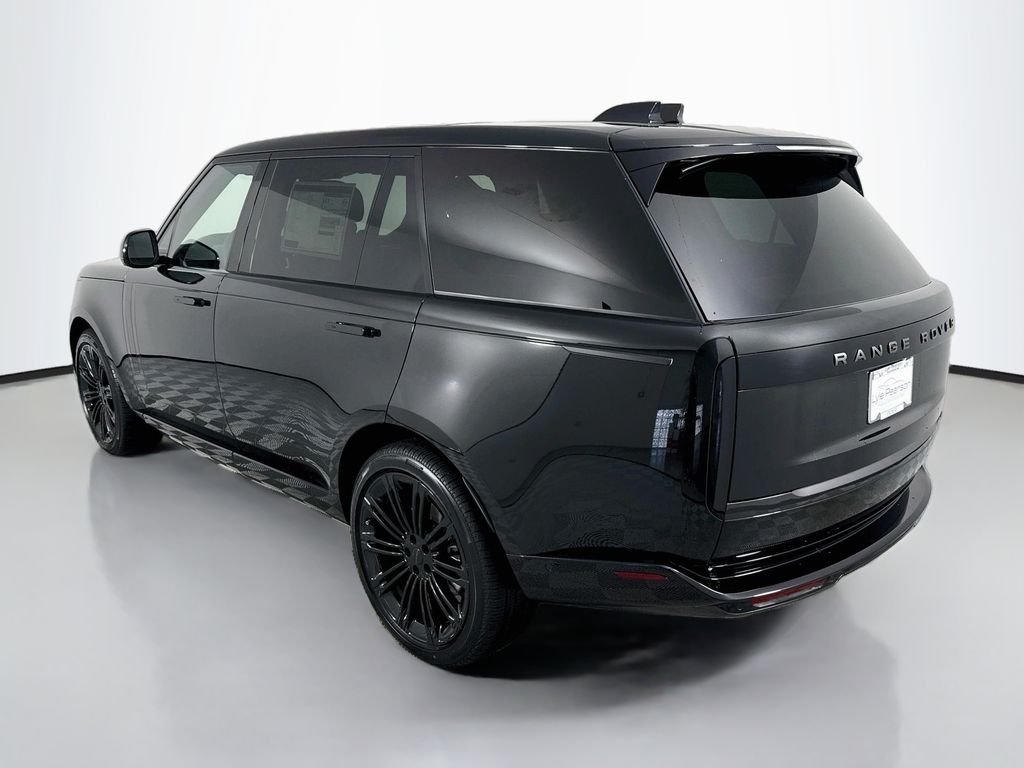 New 2026 Santorini Black Land Rover SE image 3