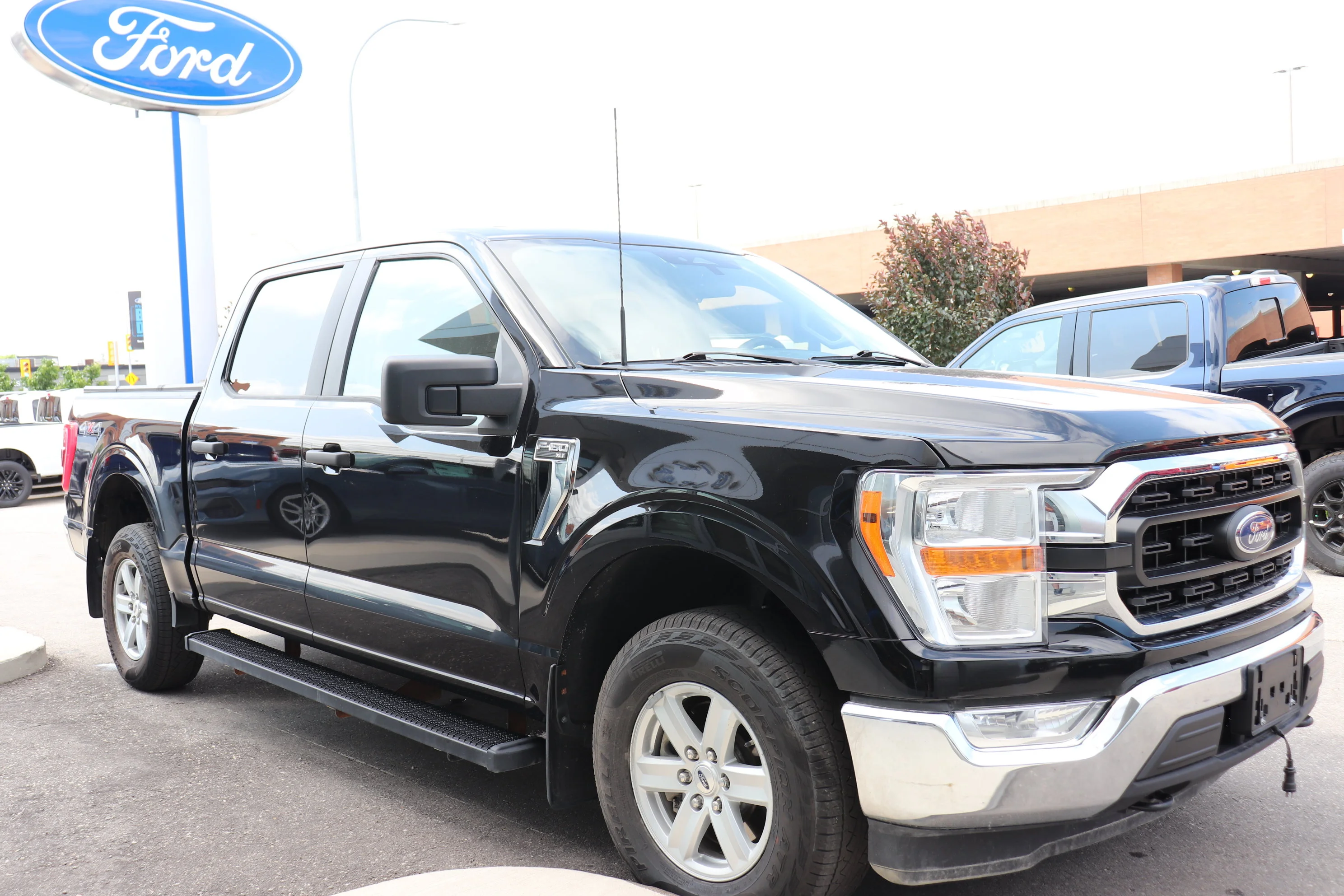 Certified Used 2022 Black Ford XLT image 5
