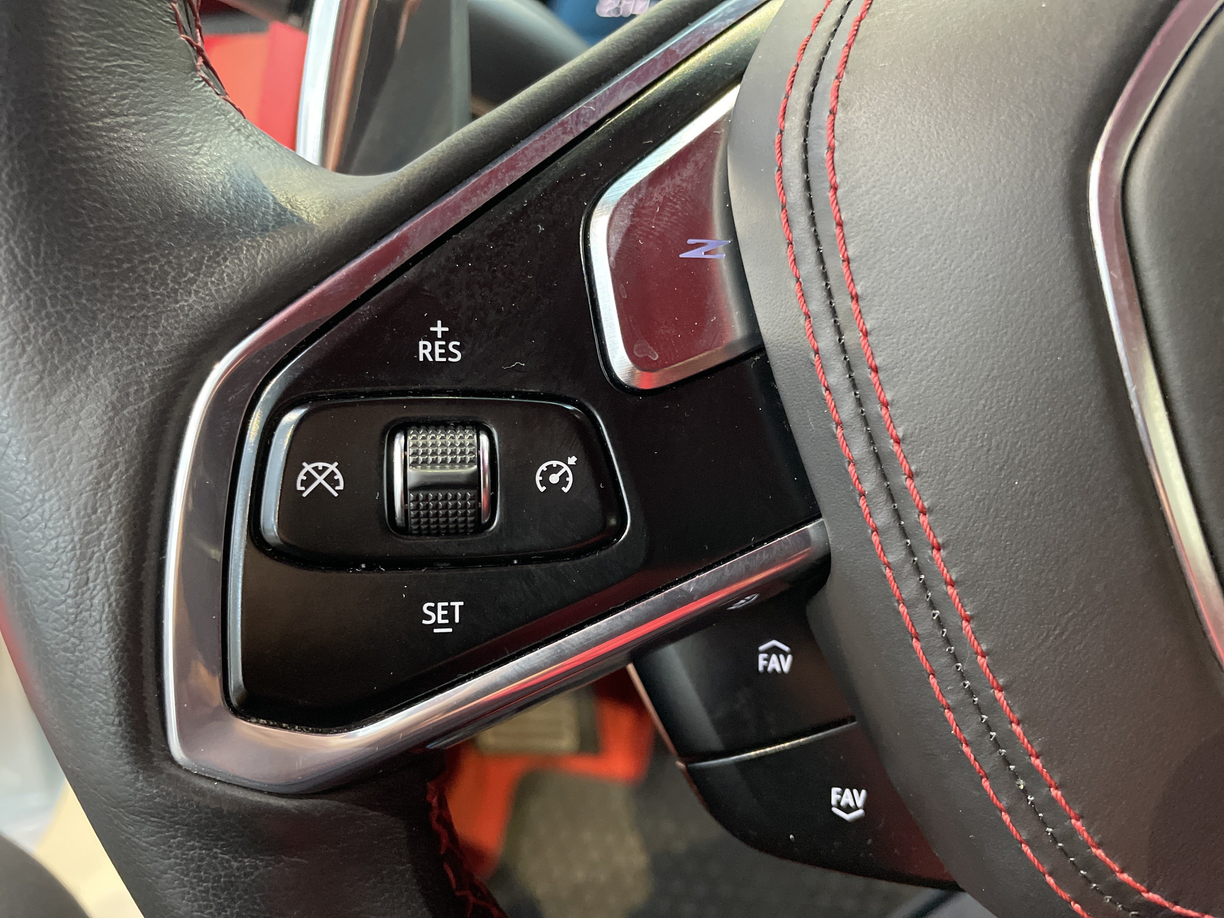Used 2023 Arctic White Chevrolet 3LT image 21