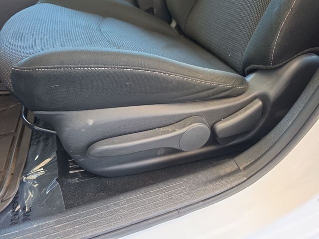 Used 2019 White Nissan S image 22