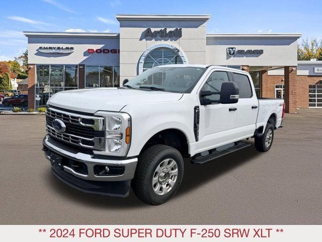 Certified Used 2024 White Ford XLT image 4