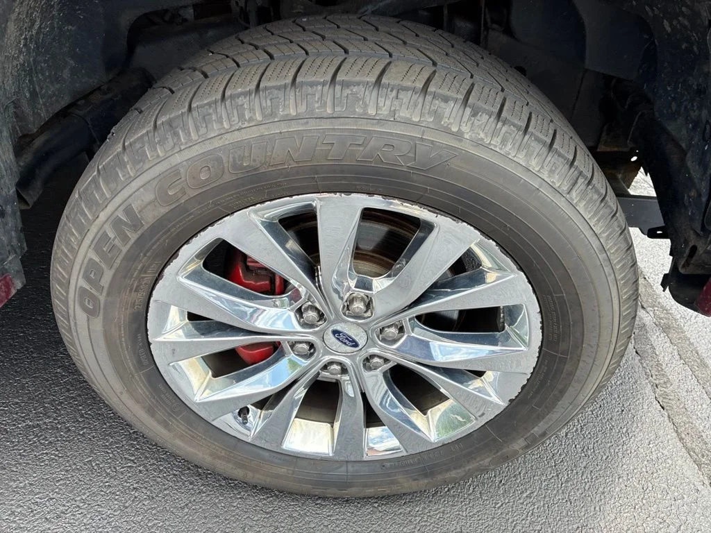 Used 2016 Red Ford XLT image 9
