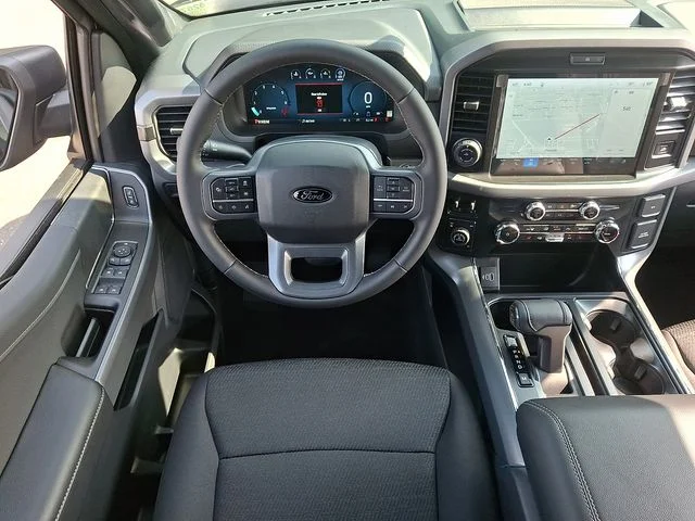 New 2026 Agate Black Metallic Ford XLT image 7