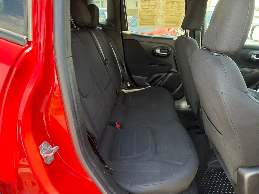 Used 2020 Red Jeep Latitude image 20