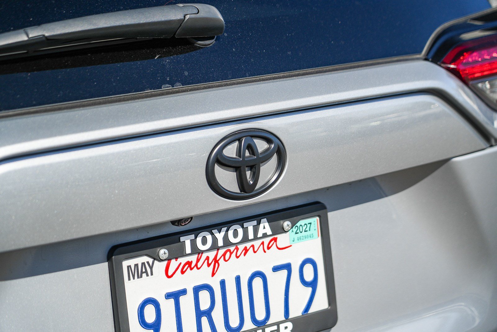 Certified Used 2025 Silver Sky Metallic Toyota XLE image 13
