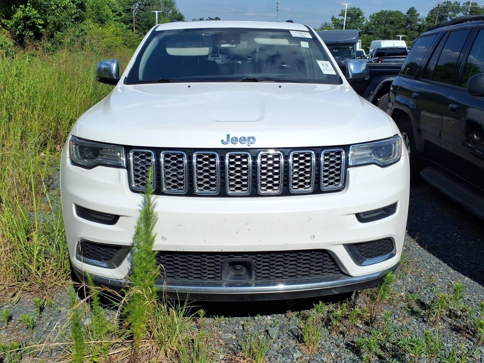 Used 2021 Ivory 3-Coat Jeep Summit image 4