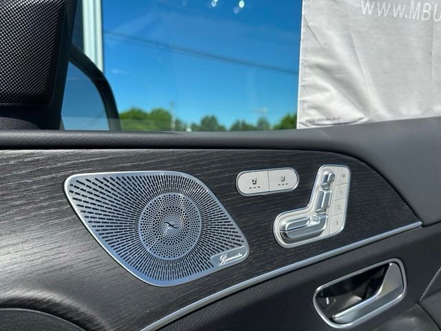 New 2026 MANUFAKTUR Moonlight White Magno Mercedes-Benz GLE 350 image 25