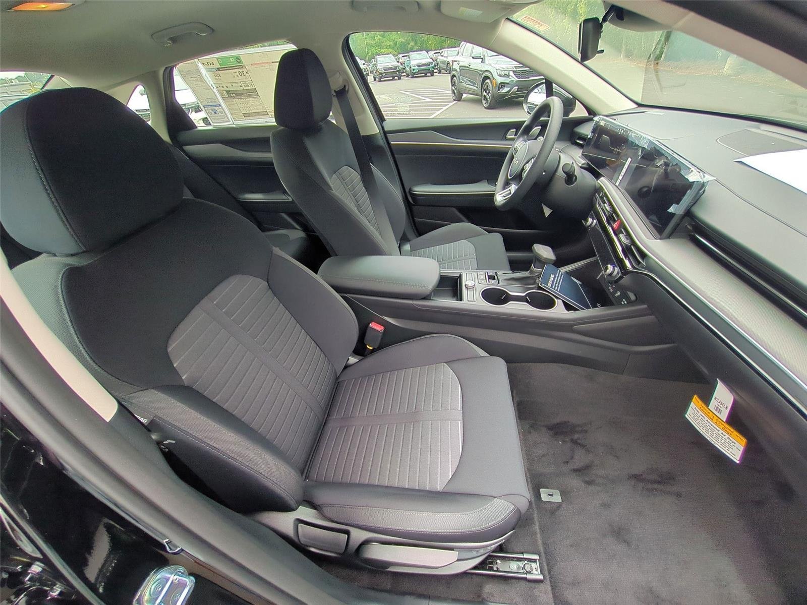 New 2026 Aurora Black Pearl Kia LXS image 36