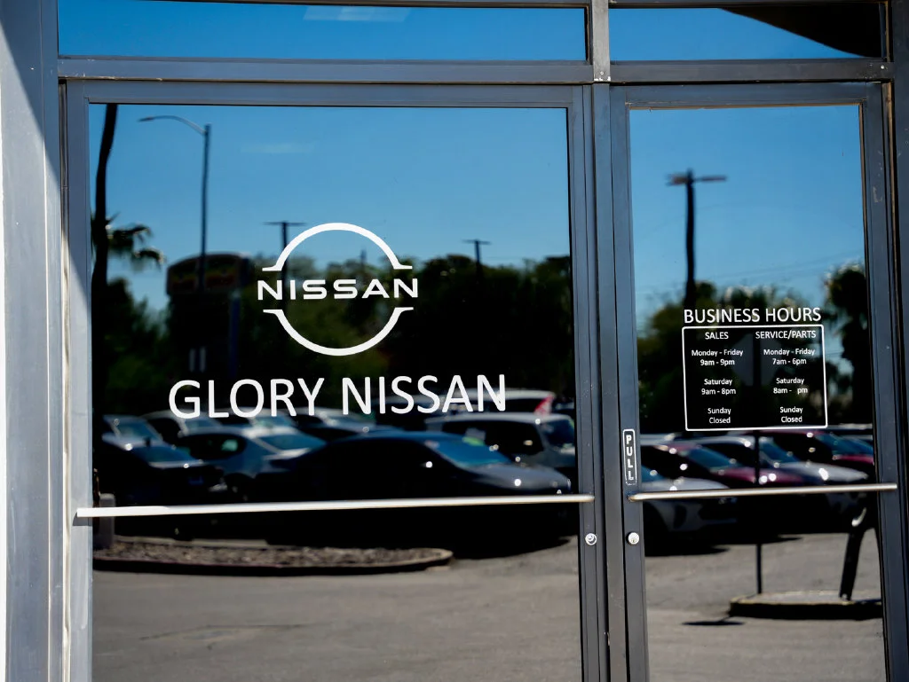 Certified Used 2020 Orange Nissan SR image 16