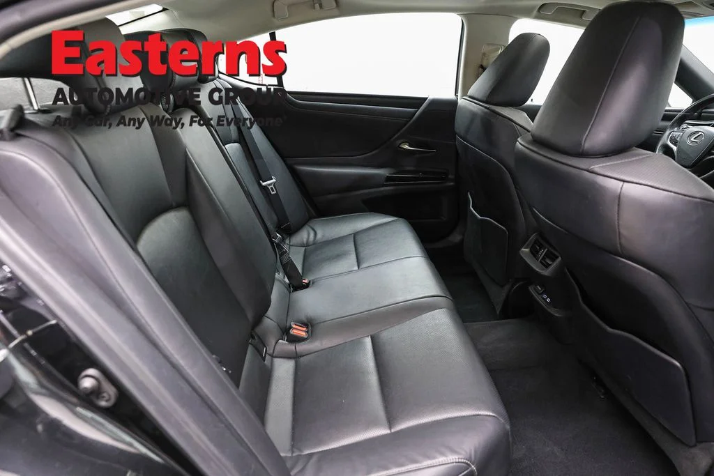 Used 2023 Black Lexus 350 image 25