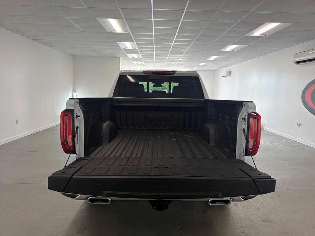 New 2026 Glacier White Tricoat GMC SLT image 8