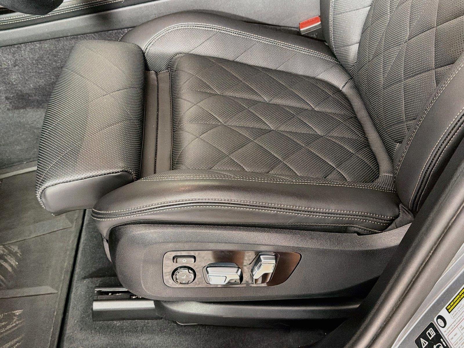 Certified Used 2024 Skyscraper Grey Metallic BMW xDrive40i image 19