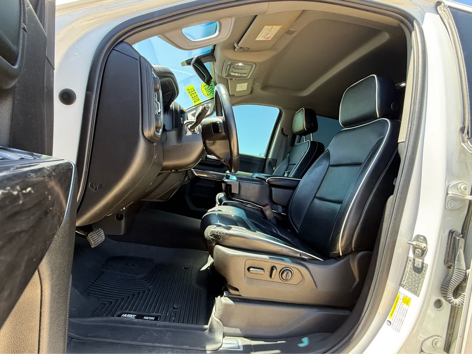 Used 2021 Summit White Chevrolet LT image 21