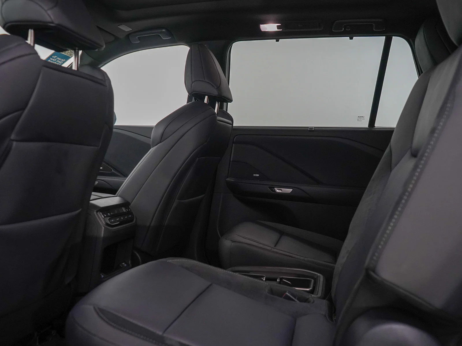 Used 2025 Wind Chill Pearl Lexus 500h F SPORT Premium image 20