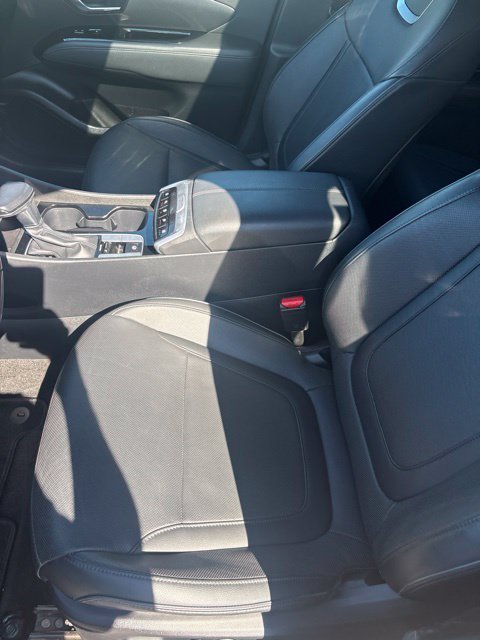 Used 2022 Black Hyundai Limited image 16