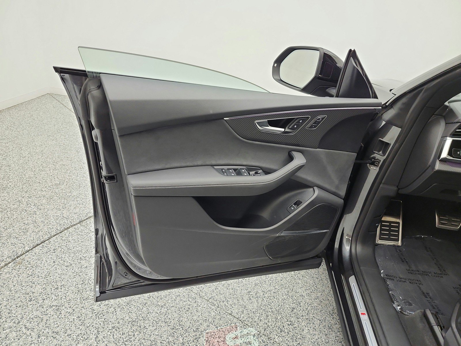 Used 2025 Daytona Gray Pearl Effect Audi Premium Plus image 15