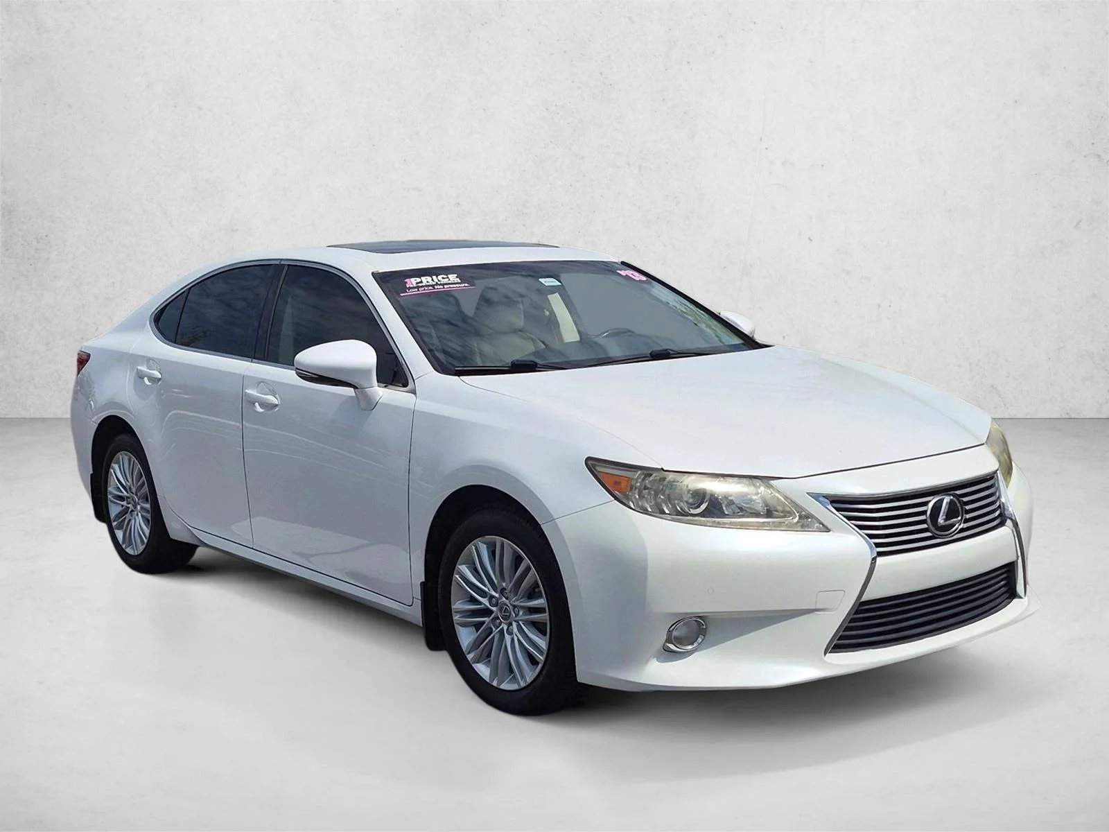 Used 2013 Starfire Pearl Lexus 4dr Sdn image 3