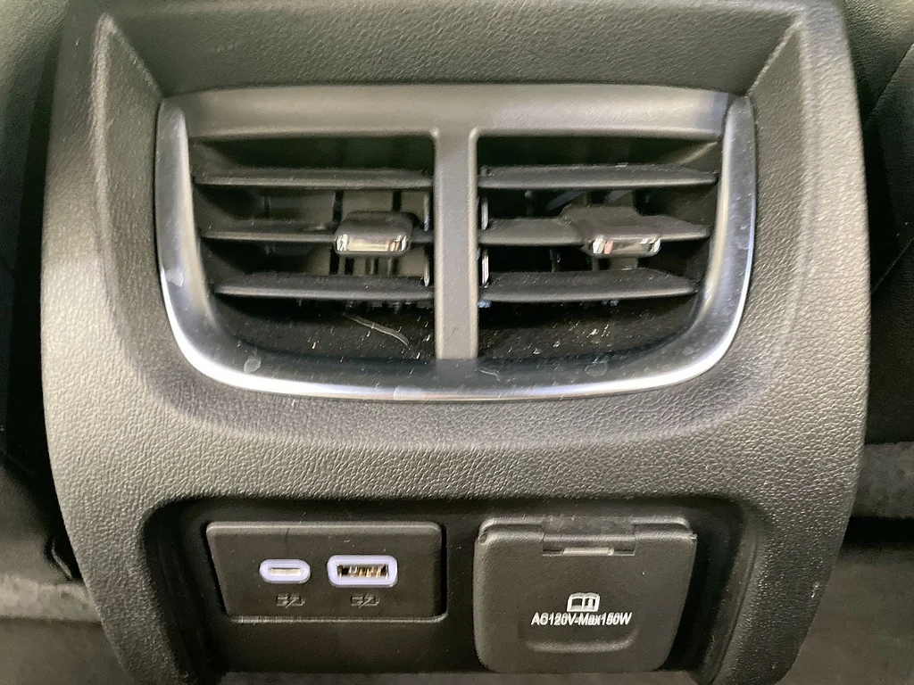 Used 2023 Black Chevrolet Premier image 21
