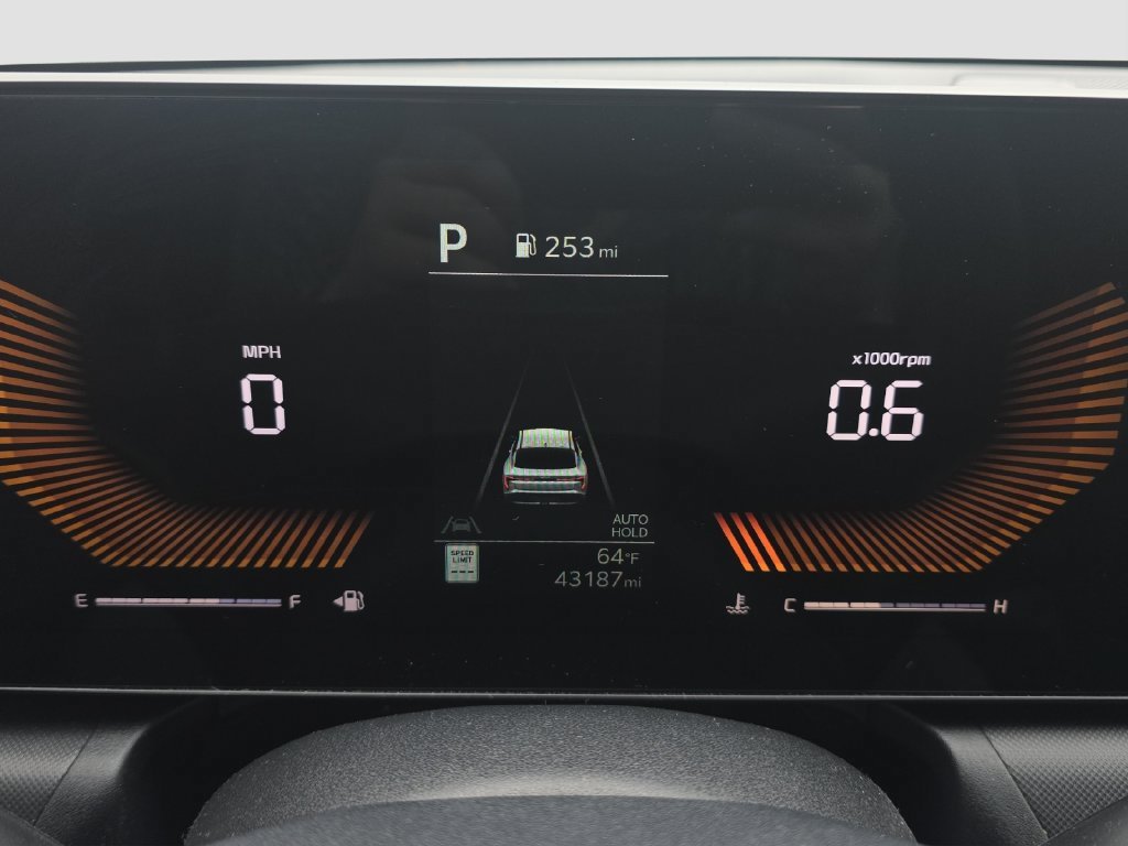 Used 2025 Gray Kia LXS image 10