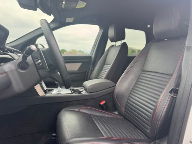 Used 2023 White Land Rover SE R-Dynamic image 14