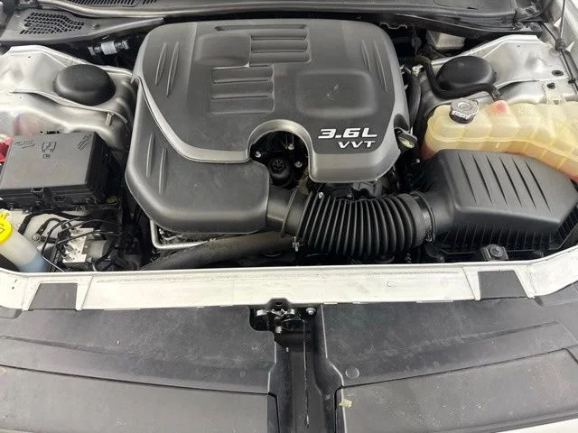 Used 2022 Silver Dodge SXT image 21