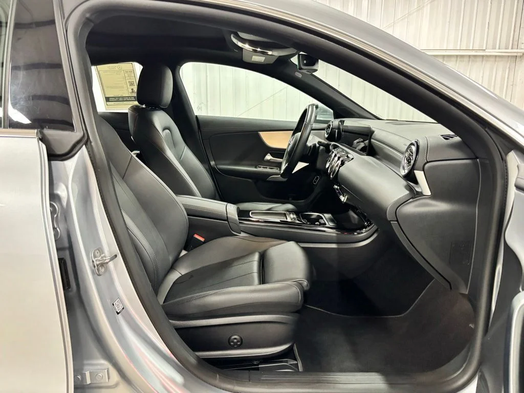 Used 2025 Silver Mercedes-Benz CLA 250 image 22