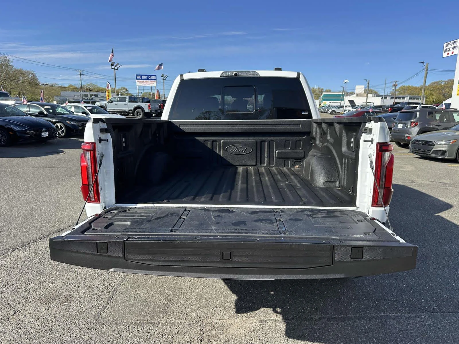 Used 2025 Oxford White Clearcoat Ford Raptor image 18