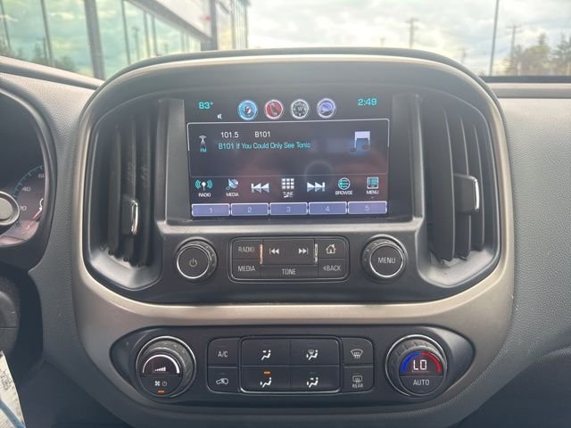 Used 2017 Black Chevrolet Z71 image 14