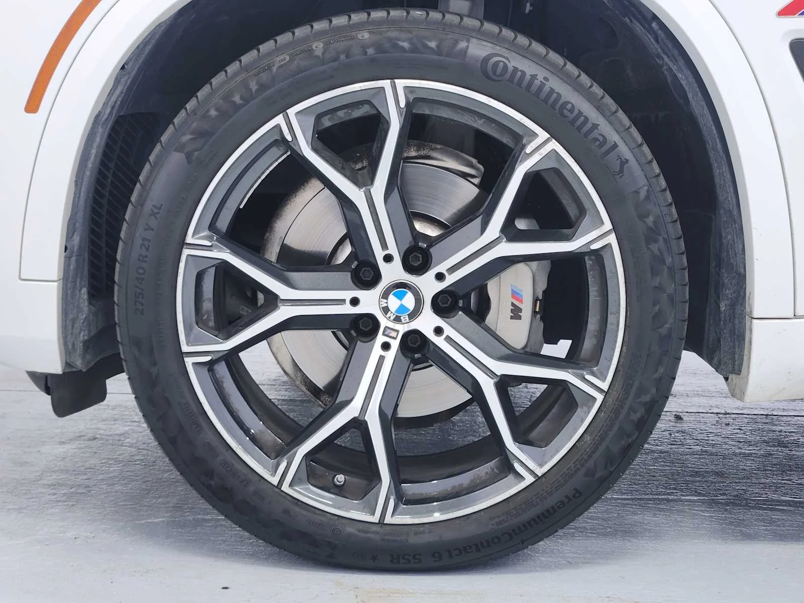 Used 2022 Mineral White Metallic BMW sDrive40i image 7