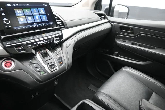 2025 Honda Odyssey EX-L - Photo 32