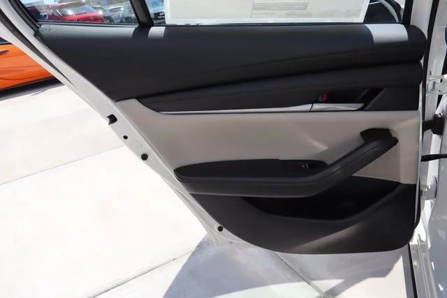New 2026 Snowflake White Pearl Mazda 2.5 S Preferred image 16