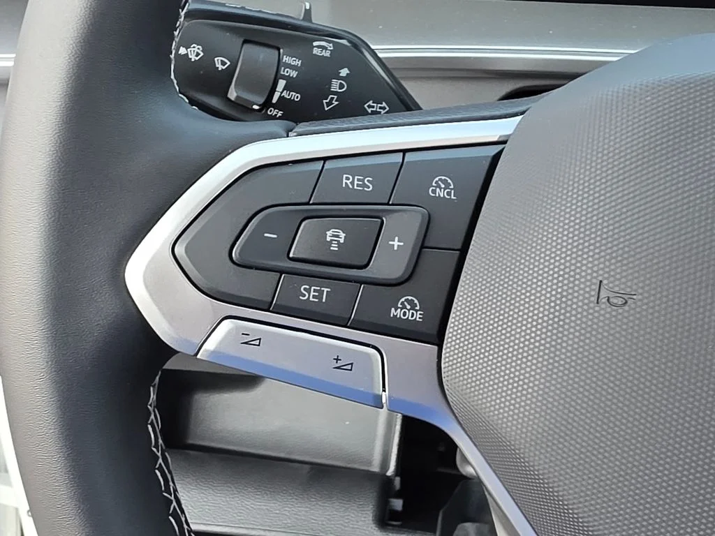 2026 Volkswagen Tiguan SE - Photo 19