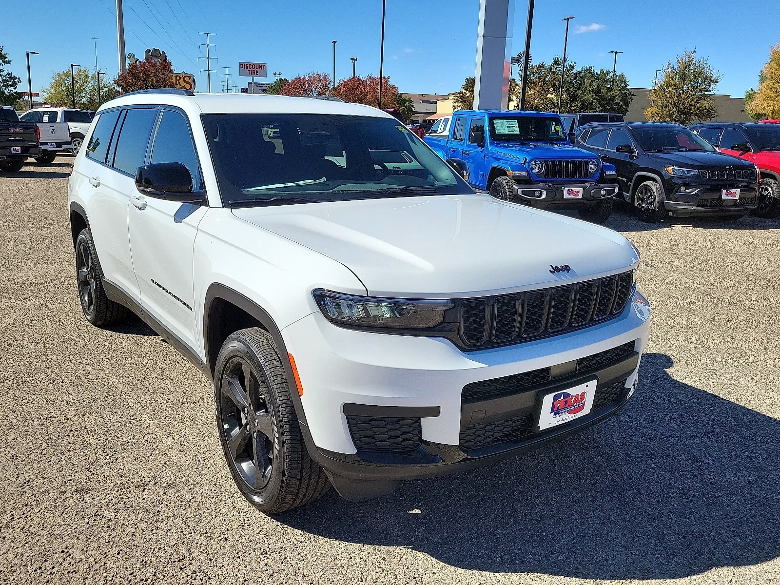 New 2025 PW7 Bright Whit Jeep L ALTITUDE 4X4 image 6