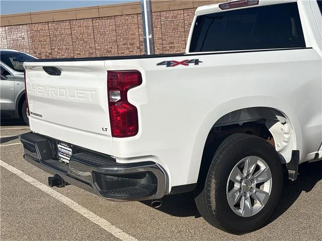Used 2025 Summit White Chevrolet LT w/1LT 4x4 Crew Cab 5.75 ft. box 147.4 in. WB image 7