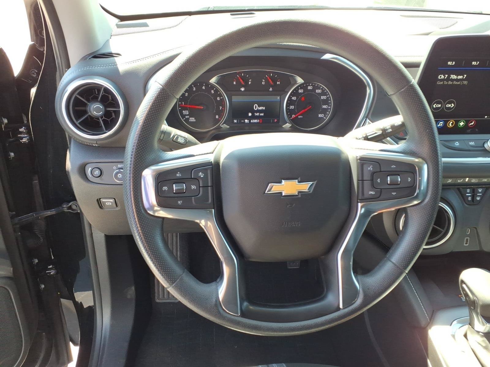 Used 2023 BLACK Chevrolet LT image 7
