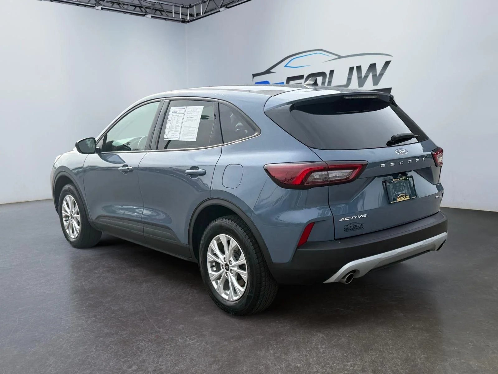 Used 2025 Vapor Blue Ford Active image 5