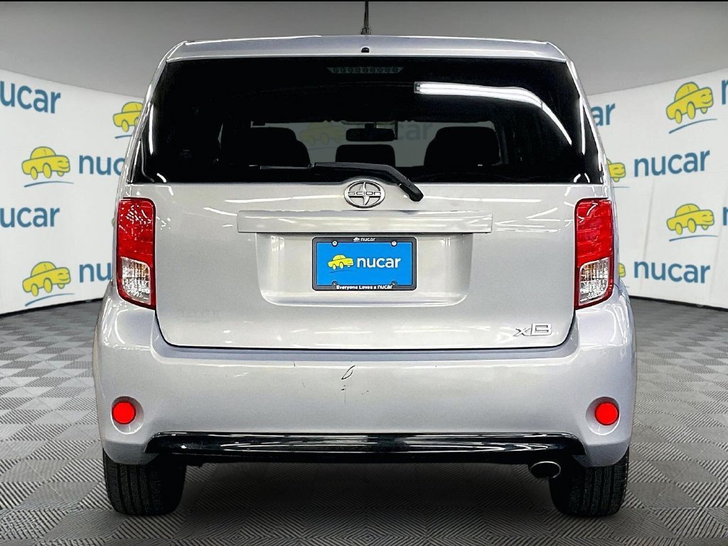 Used 2013 Silver Scion 10 Series image 5