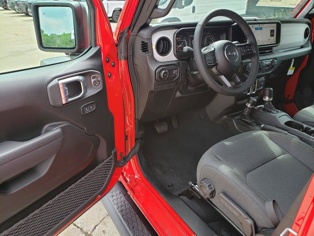 New 2026 Firecracker Red Clear-Coat Exterior Paint Jeep Sport S image 12