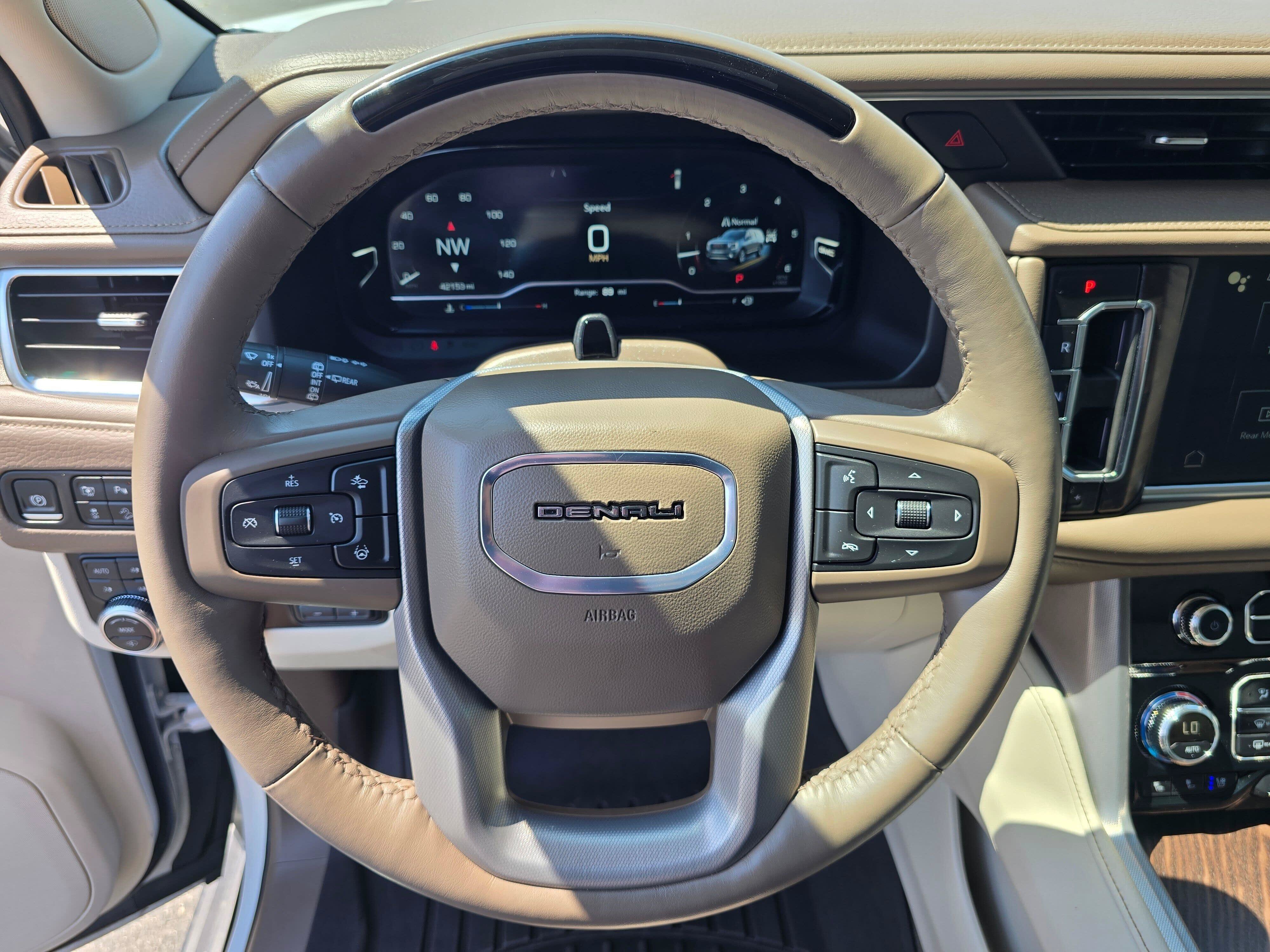 Used 2024 White Frost Tricoat GMC Denali image 16