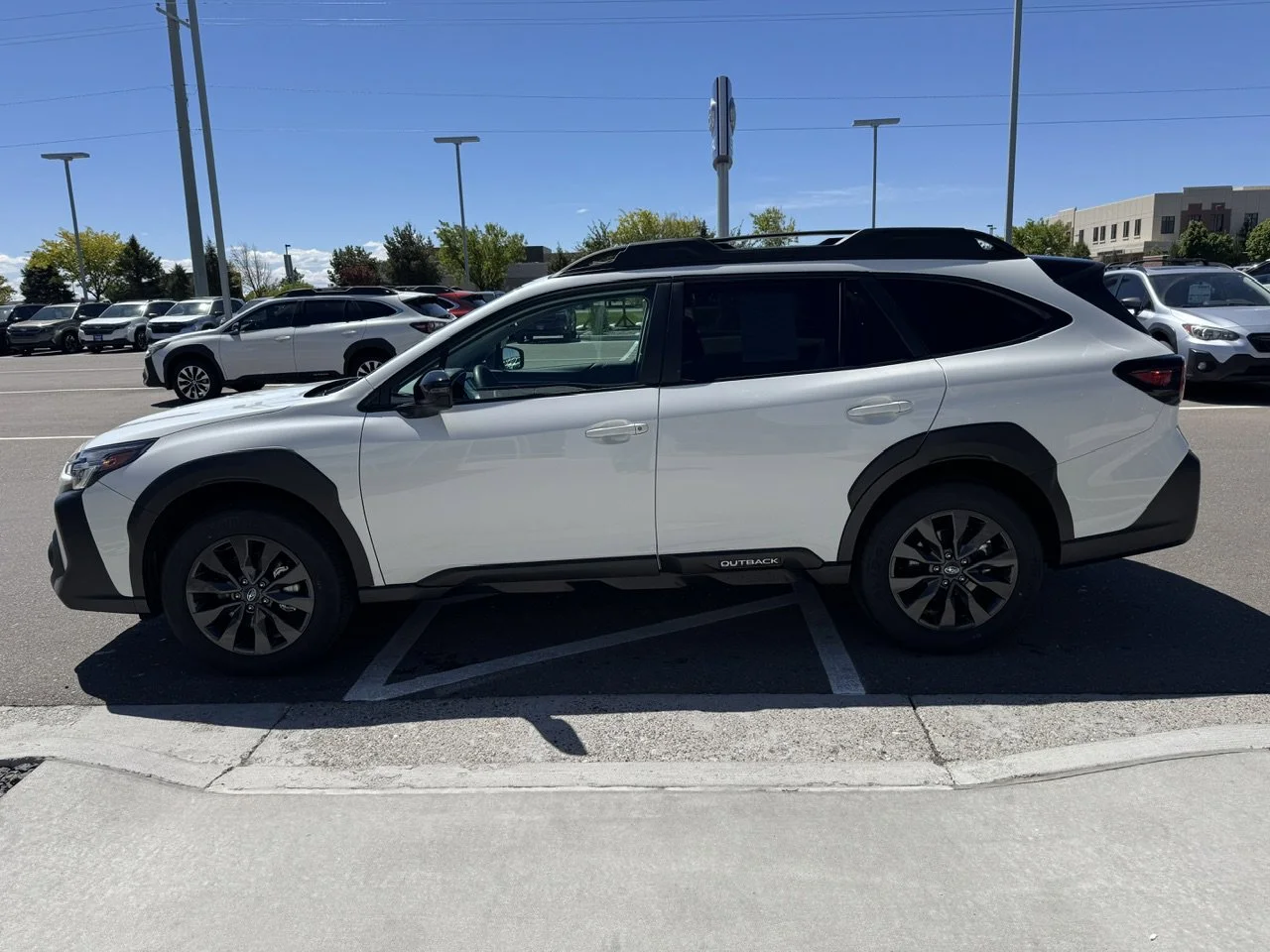 Certified Used 2025 Crystal White Pearl Subaru Onyx Edition image 4