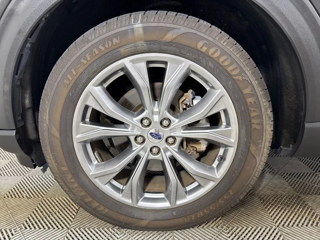Certified Used 2020 Black Ford XLT image 13
