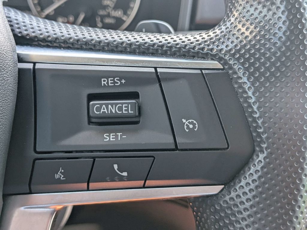 Used 2024  Mitsubishi ES image 24