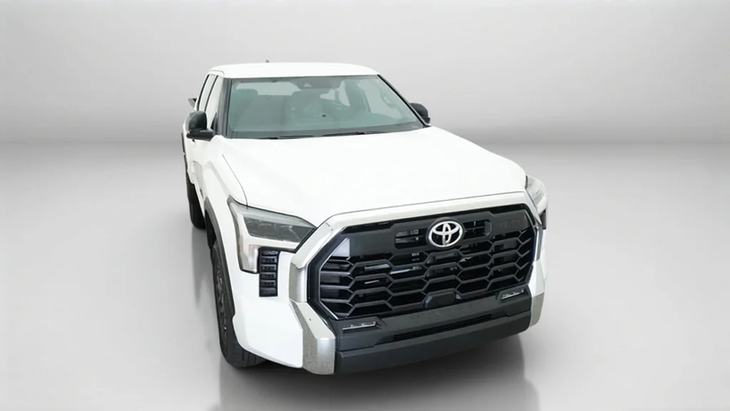 New 2026 Ice Cap Toyota SR5 image 4